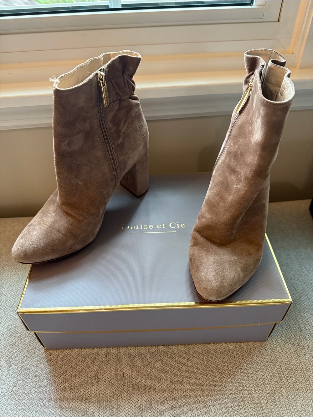 Louise et Cie Taupe Suede Block Heel Ankle Booties